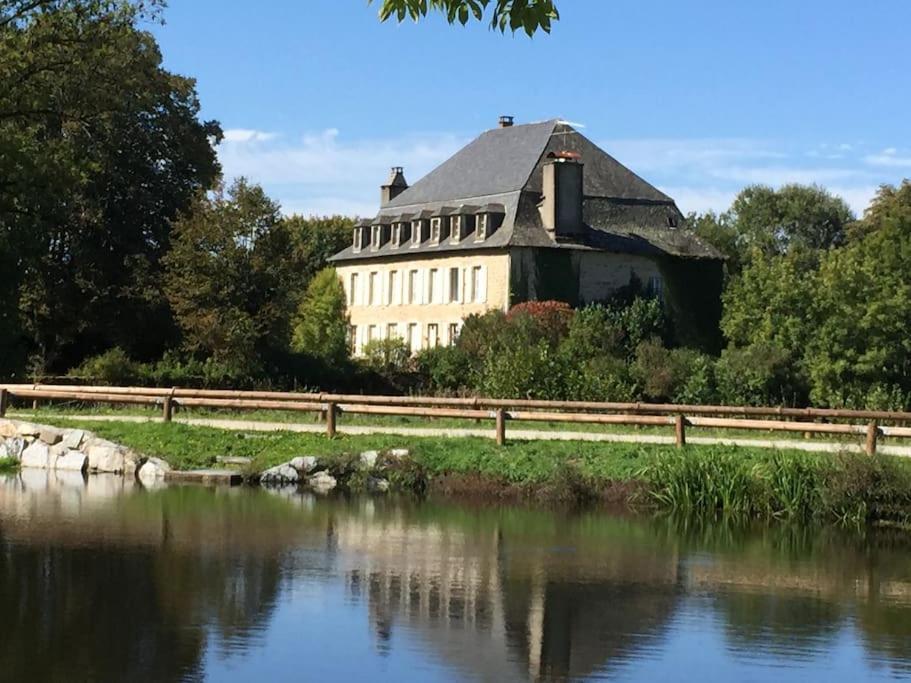 Belle Et Confortable Demeure Du XVII Eme Siecle Champagnac  Екстер'єр фото